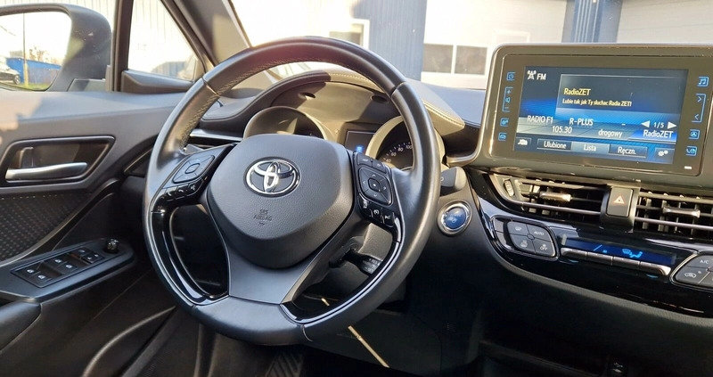 Toyota C-HR cena 82900 przebieg: 74000, rok produkcji 2019 z Góra Kalwaria małe 379